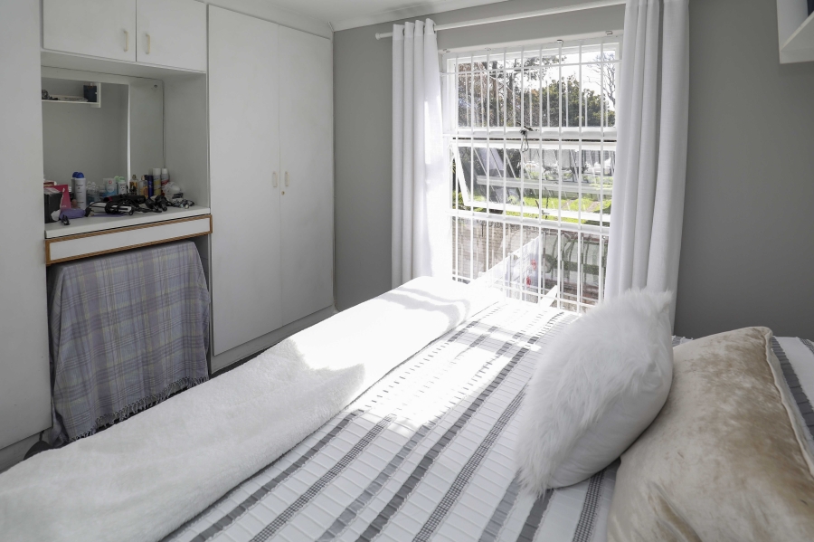 2 Bedroom Property for Sale in Plumstead Western Cape